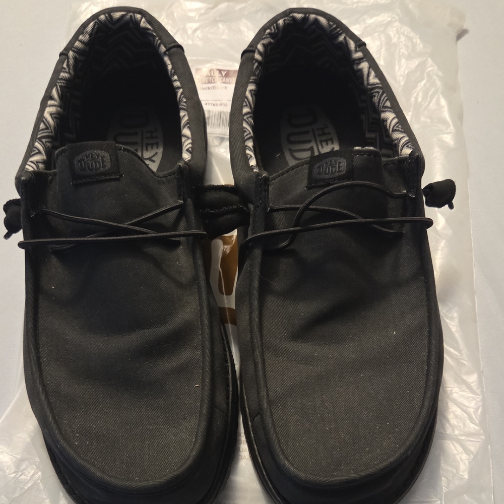 Hey Dude Shoes - Picture 6 of 7